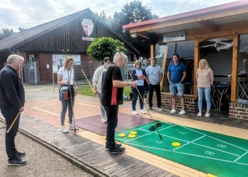 Shuffleboard Workshop bei SV Germania Schale